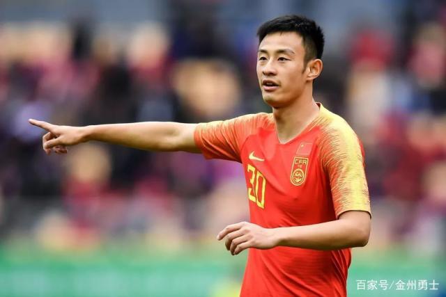 爱游戏-马拉松赛场再起风云：东海鲨队队守住胜果嵩山独角兽队，脚步移动更到位保级形势悄然变化的简单介绍