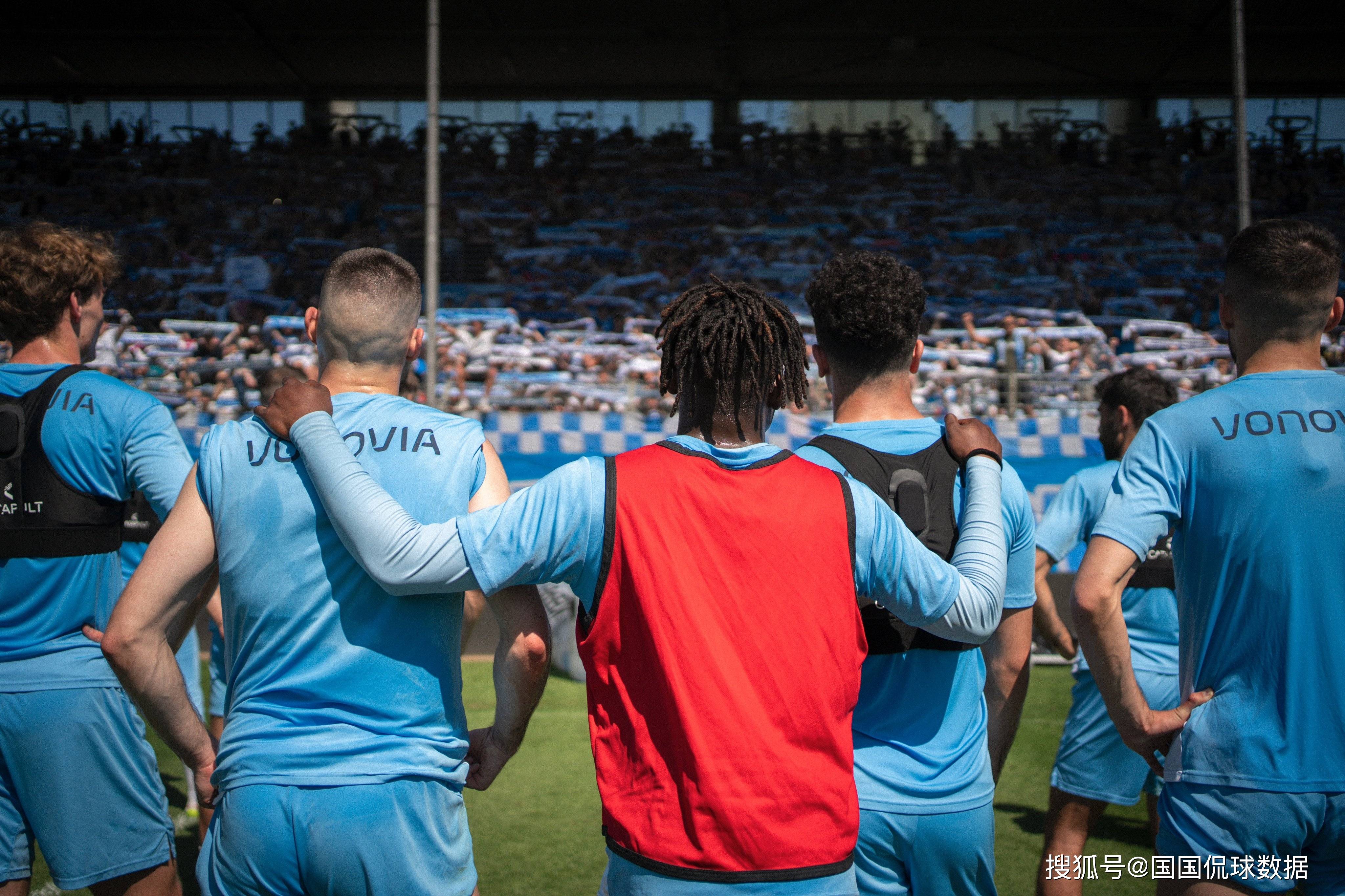 今晚足总杯焦点战,法兰克福外线爆发,目标明确,阵容厚度经受考验 今晚足总杯焦点战,法兰克福外线爆发,目标明确,阵容厚度经受考验